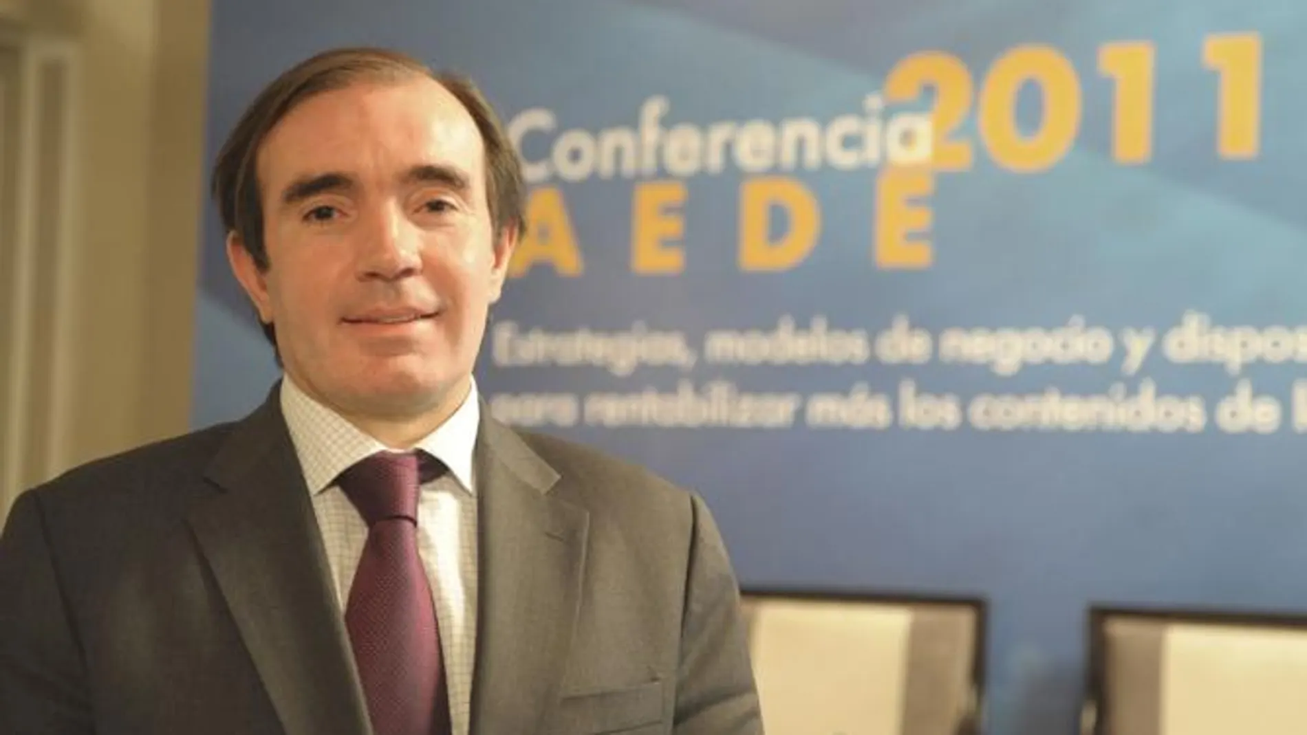 Conrado Carnal es el nuevo presidente de AEDE