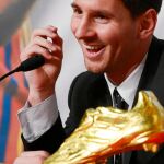 Leo Messi estuvo muy sonriente mientras recibía la Bota de Oro