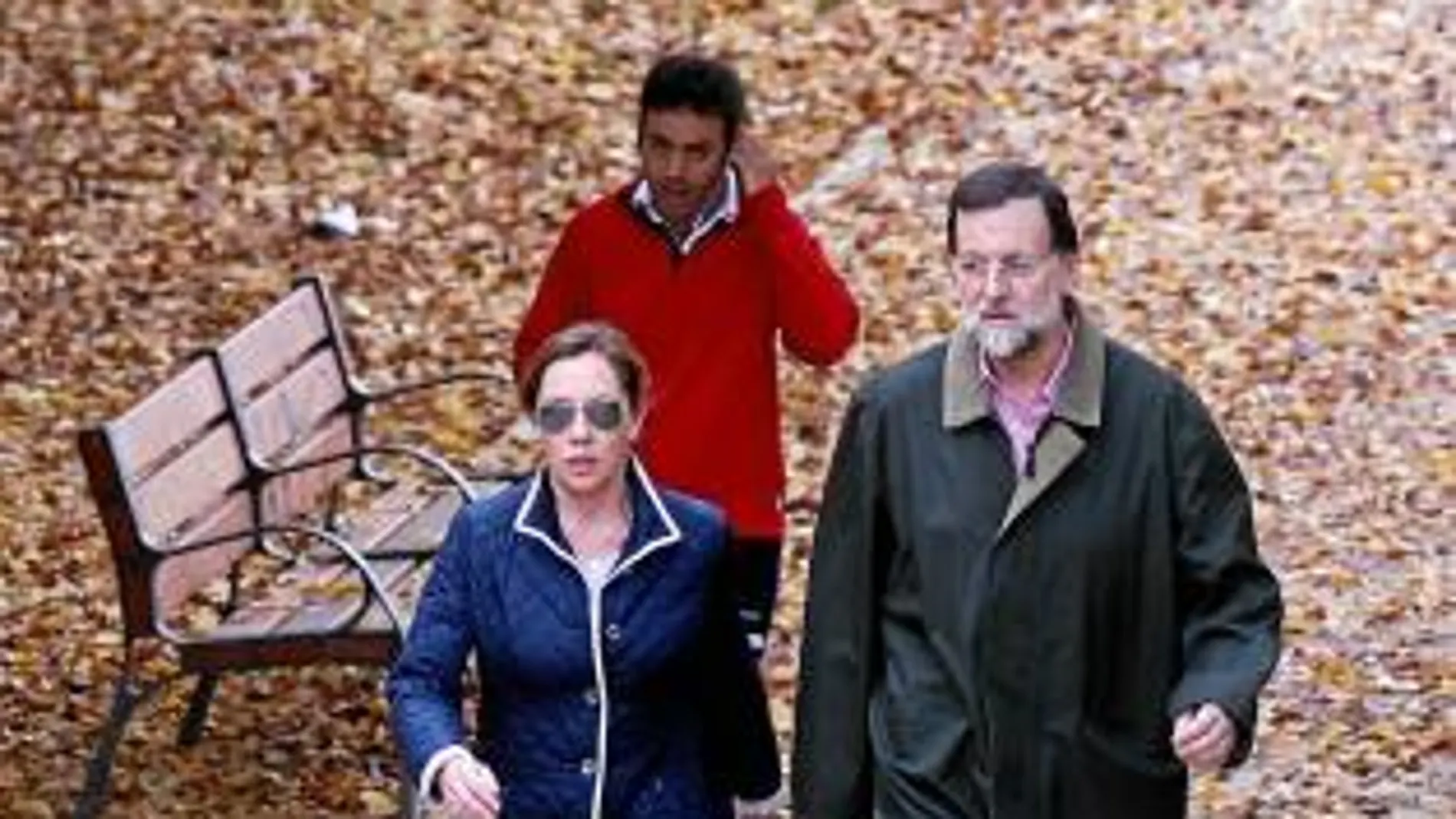 Rajoy y su esposa en el día de reflexión