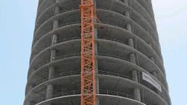 Consistorio Unesco y Cajasol amortiguarán el impacto de la torre