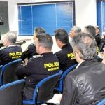 El alcalde de Móstoles, Daniel Ortiz, presentó el plan en el que agentes de la Policía Local impartirán charlas