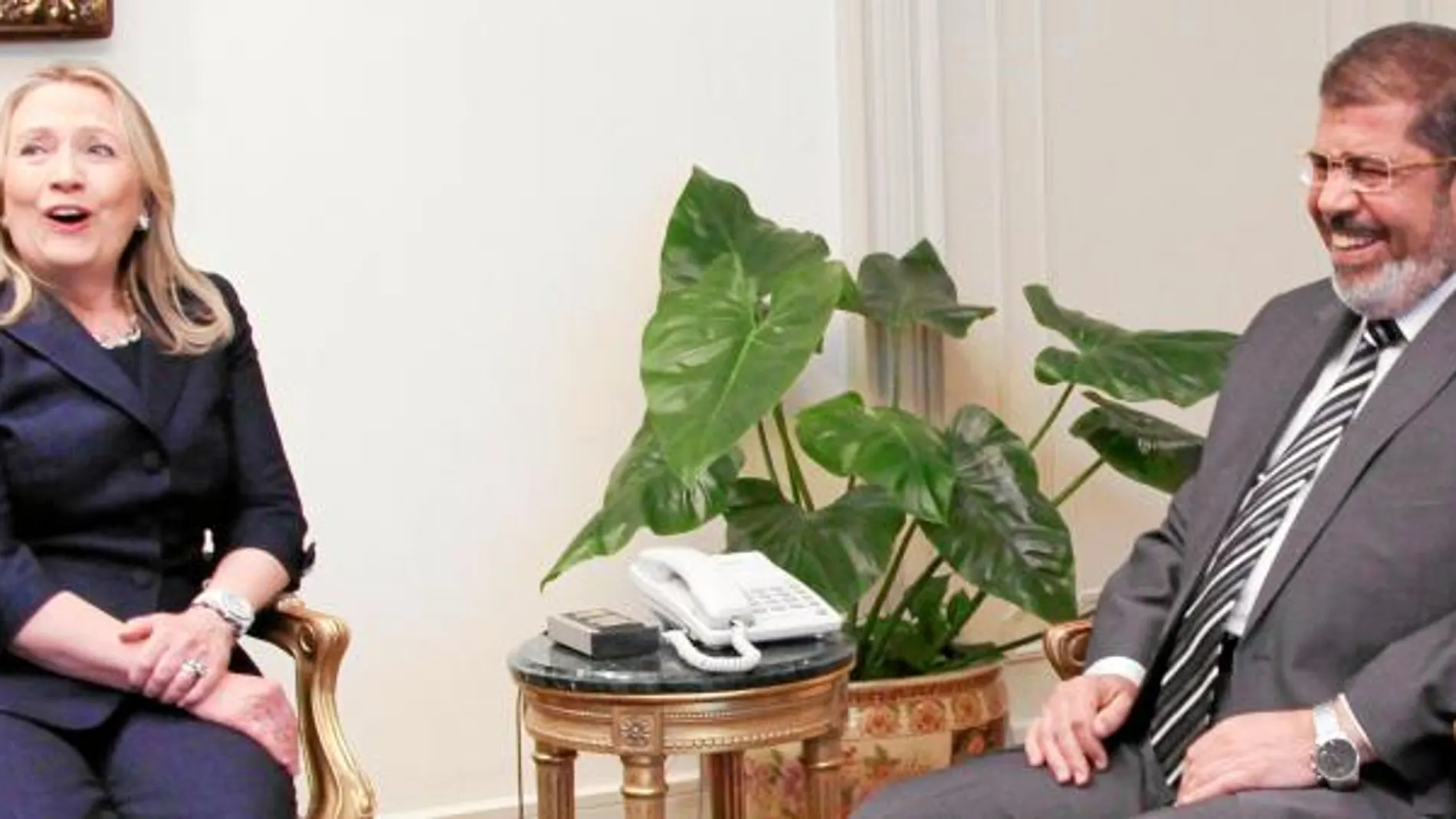 Hillary Clinton, durante su encuentro en julio con Mursi