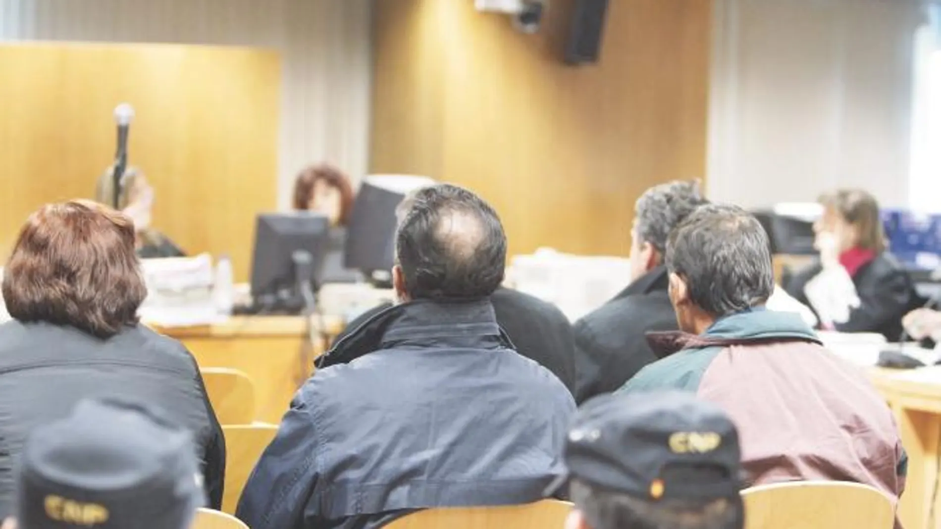 Nuevos delincuentes por Francisco Pérez Abellán