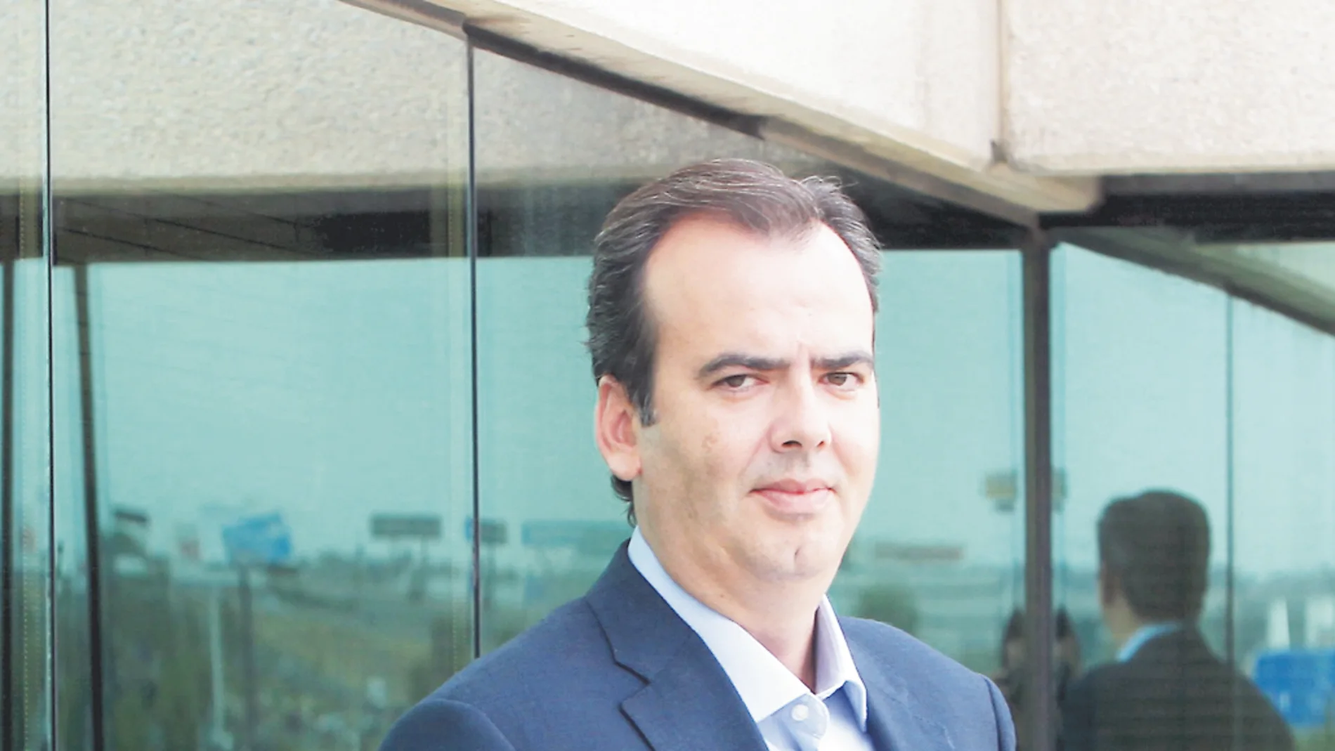 «Los mayores de 65 años desestacionalizan el turismo»
