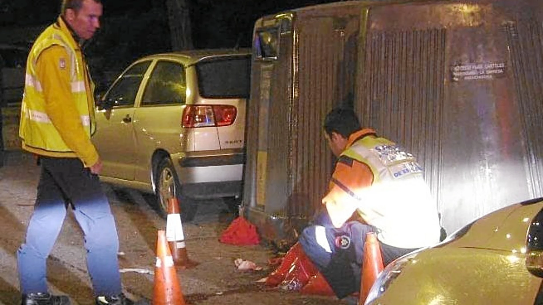 Hace casi un año, Ángel persiguió a los ladrones de su furgoneta hasta que les dio alcance. Se apeó del coche y se agarró a su vehículo. Le empotraron contra un contenedor y le dejaron 20 días en coma