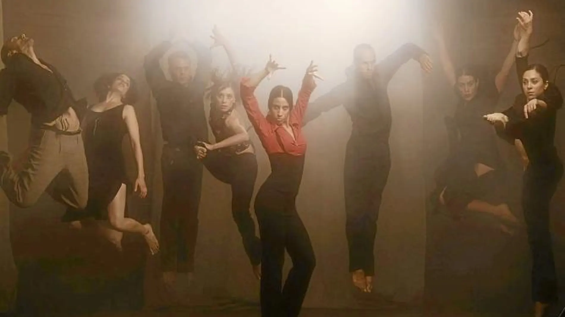 María Rovira se pone en la piel de Carmen Amaya en «Ballant la sorra»