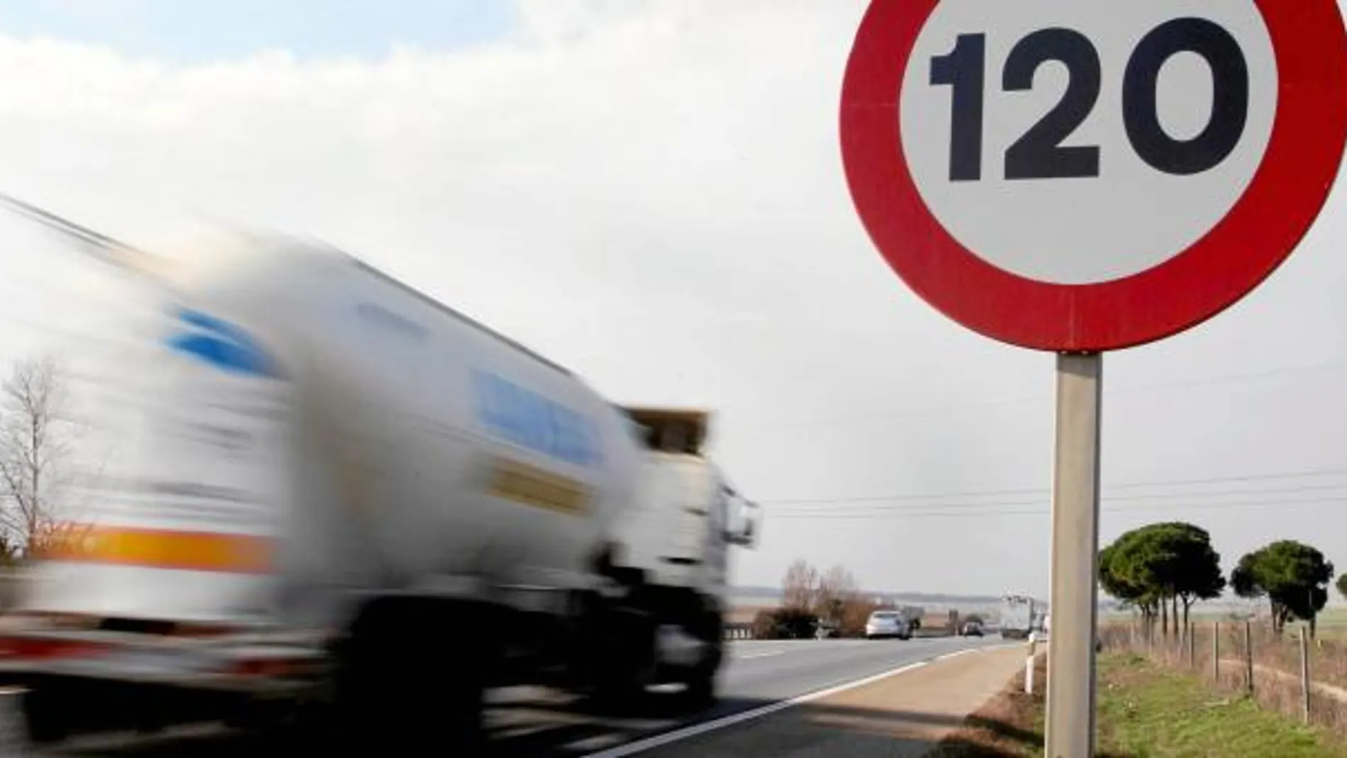 Bolsa de fraude de más de 3000 transportistas que operan sin licencia