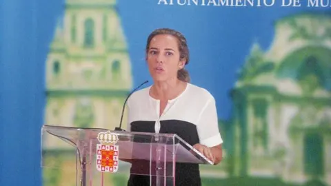 Procesan a la exconsejera Martínez-Cachá por presunta prevaricación administrativa
