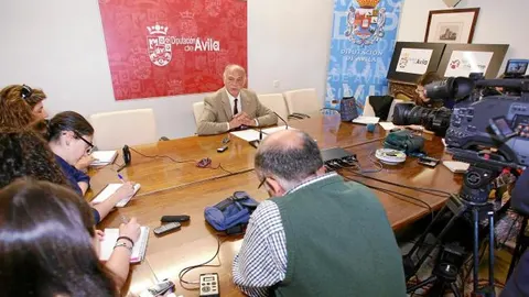 La Diputación de Ávila se centra en frenar su deuda