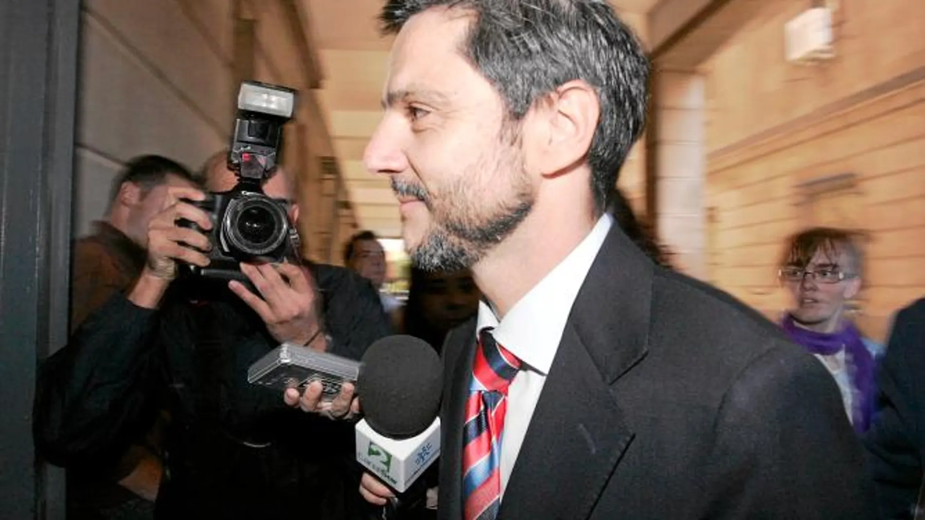 La Fiscalía pide para el ex director de Mercasevilla, Fernando Mellet, al igual que para el resto de imputados, una sanción de 900.000 euros