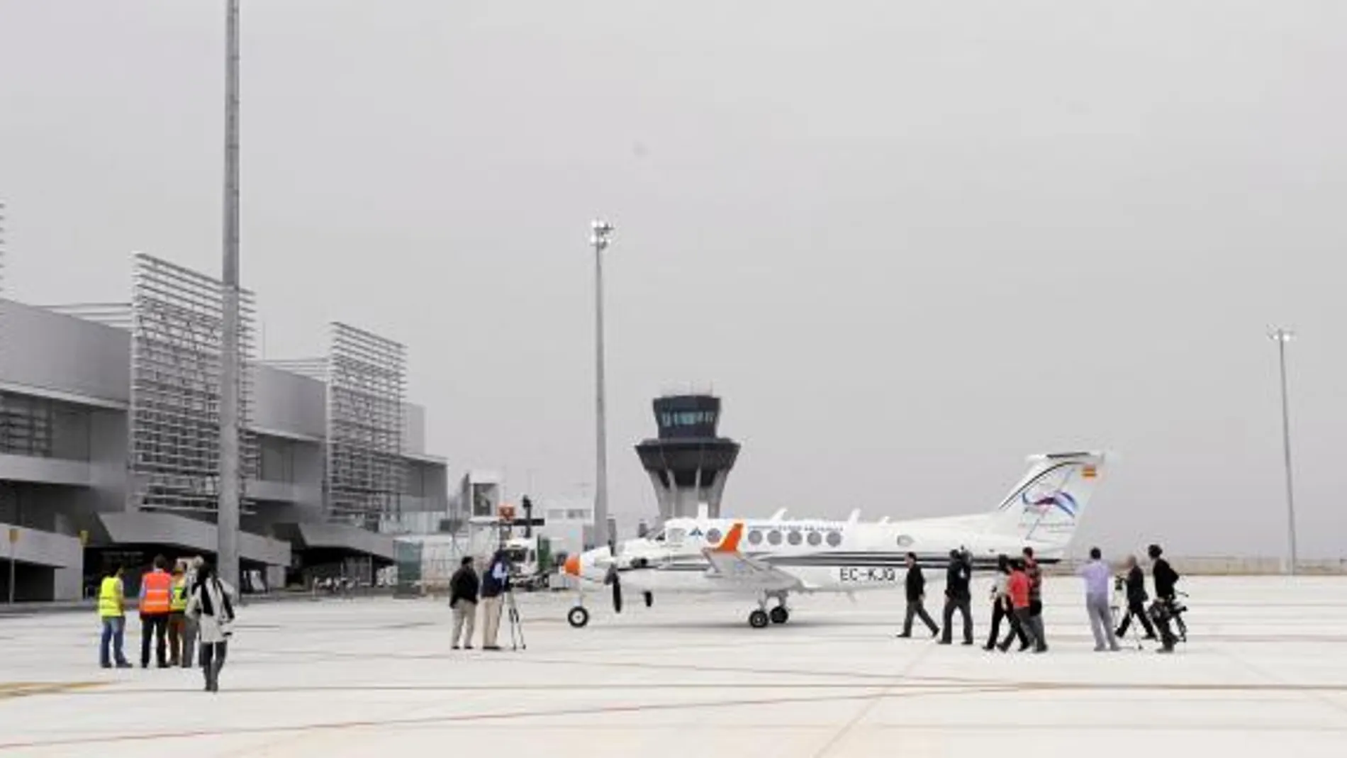 La apertura del aeropuerto de Corvera en manos del Gobierno de Rajoy
