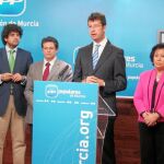 Fernando López Miras, Francisco Jódar, Juan Carlos Ruiz y Ana Aquilino presentaron la ley de medidas fiscales extraordinarias, con la que se pretende ayudar a los lorquinos