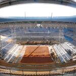 Una vista desde la grada del estadio de La Cartuja de la pista y la cubierta que se colocó en 2004 y después «se perdió»