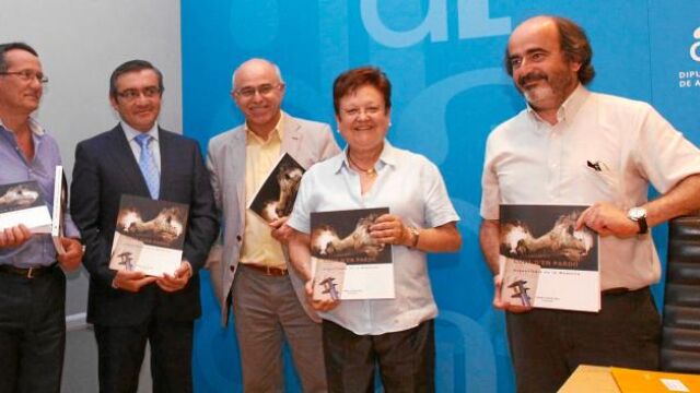 El MARQ recupera la historia del enclave Cova d'En Pardo
