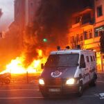 Numerosos daños en Bilbao por los disturbios por el derribo de un «local juvenil»