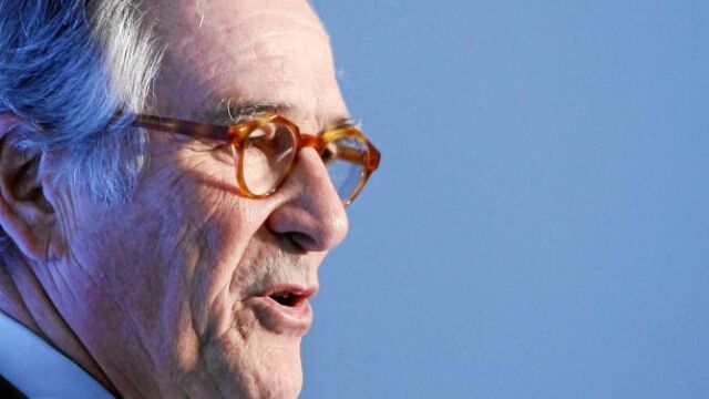 Trias se aferra a su gobierno en minoría