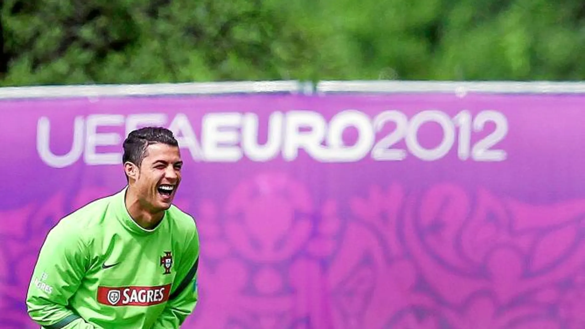 Desde el área grande por Álvaro J Follana