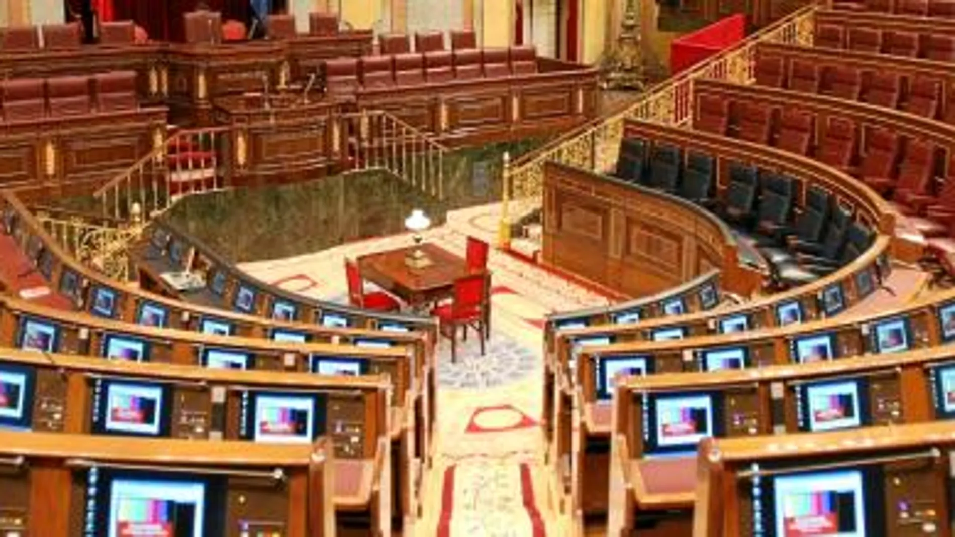 EL DATO. 2.813,87 euros será la asignación básica de sus señorías, 312 menos que en 2008