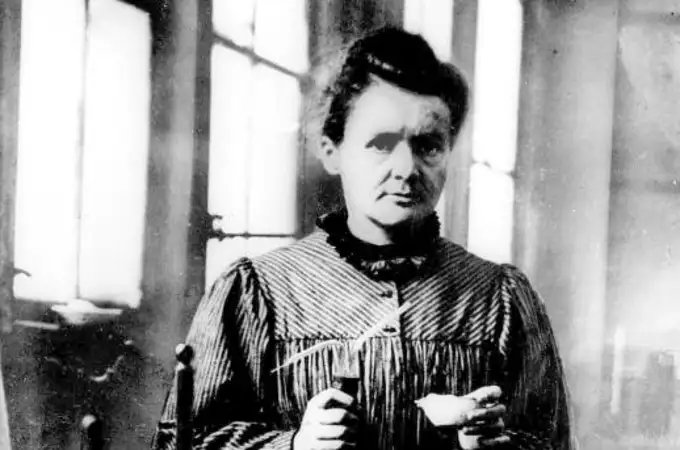 El cuaderno de Marie Curie: un peligroso objeto enterrado en plomo
