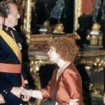 La Duquesa, junto al Rey Juan Carlos I y el Gran Duque de Luxemburgo, en 2001