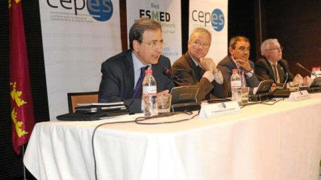 Valcárcel destaca la potencia de Murcia en pymes cooperativas y economía social