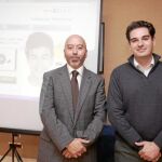 Joan Cruz, director de la Fundación Telefónica, y David San Benito, responsable de «Think big», presentan el proyecto, ayer en Valladolid
