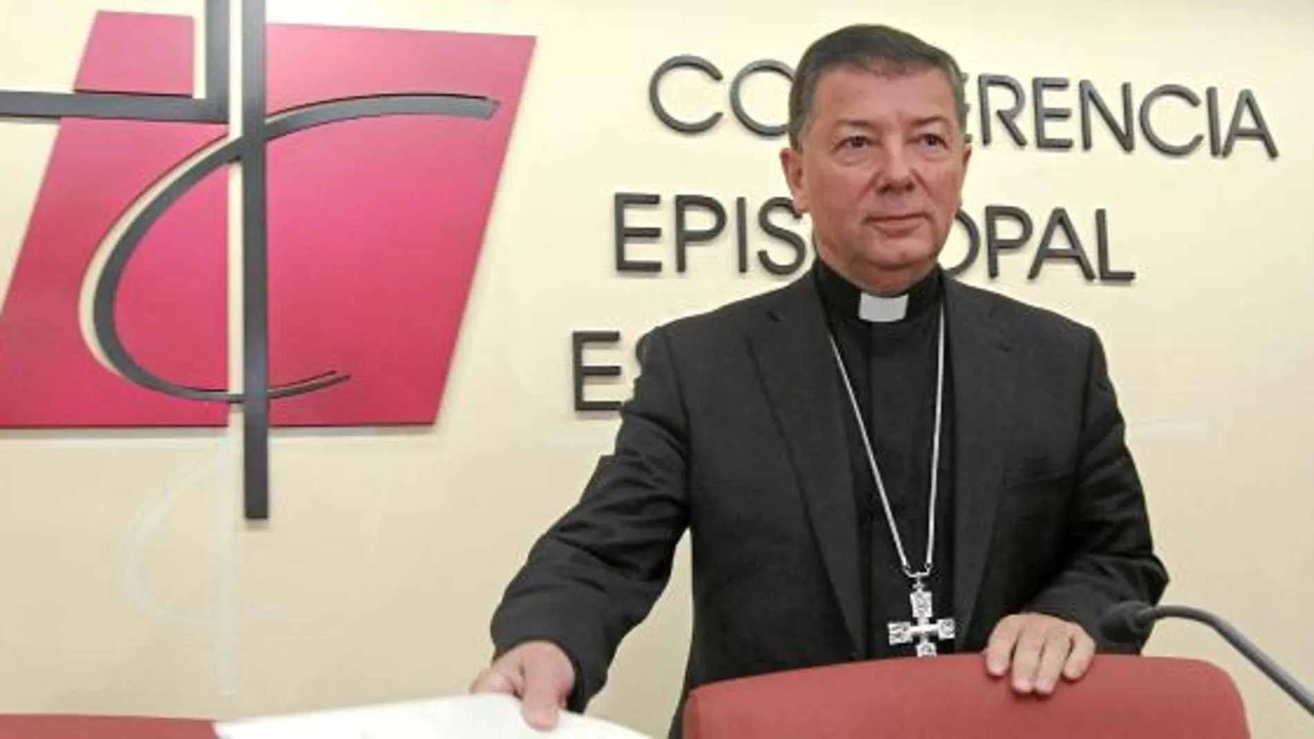 El obispo Martínez Camino, portavoz de la Conferencia Episcopal