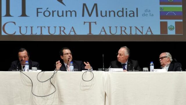«Contamos con 5000 euros frente a la maquinaria del Estado de Ecuador»