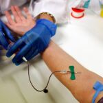 Demuestran que un análisis de sangre podría usarse para determinar quienes necesitan una prueba específica de cribado de cáncer de pulmón