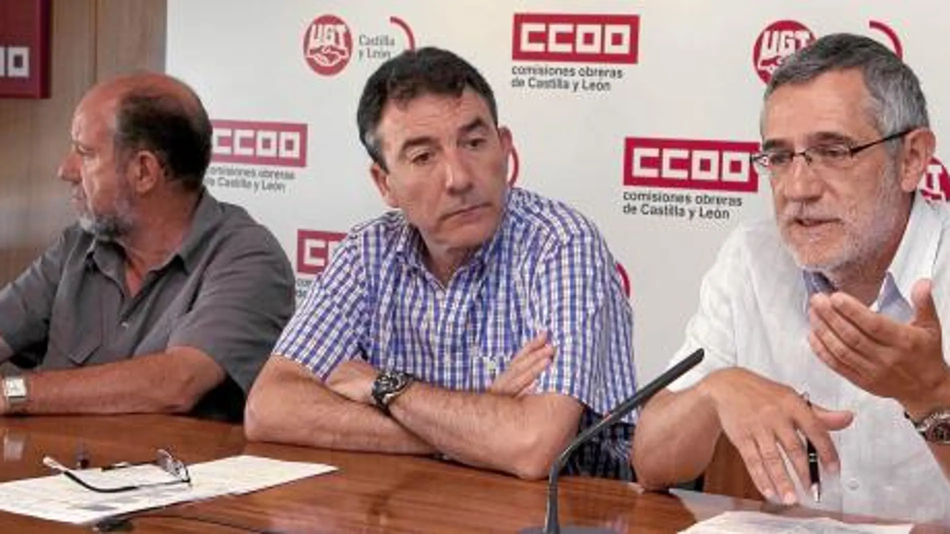Los sindicatos empujan a Herrera a la insumisión contra los recortes de Rajoy