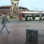Chimenea de ventilación en Plaza de España (Barcelona)/Efe