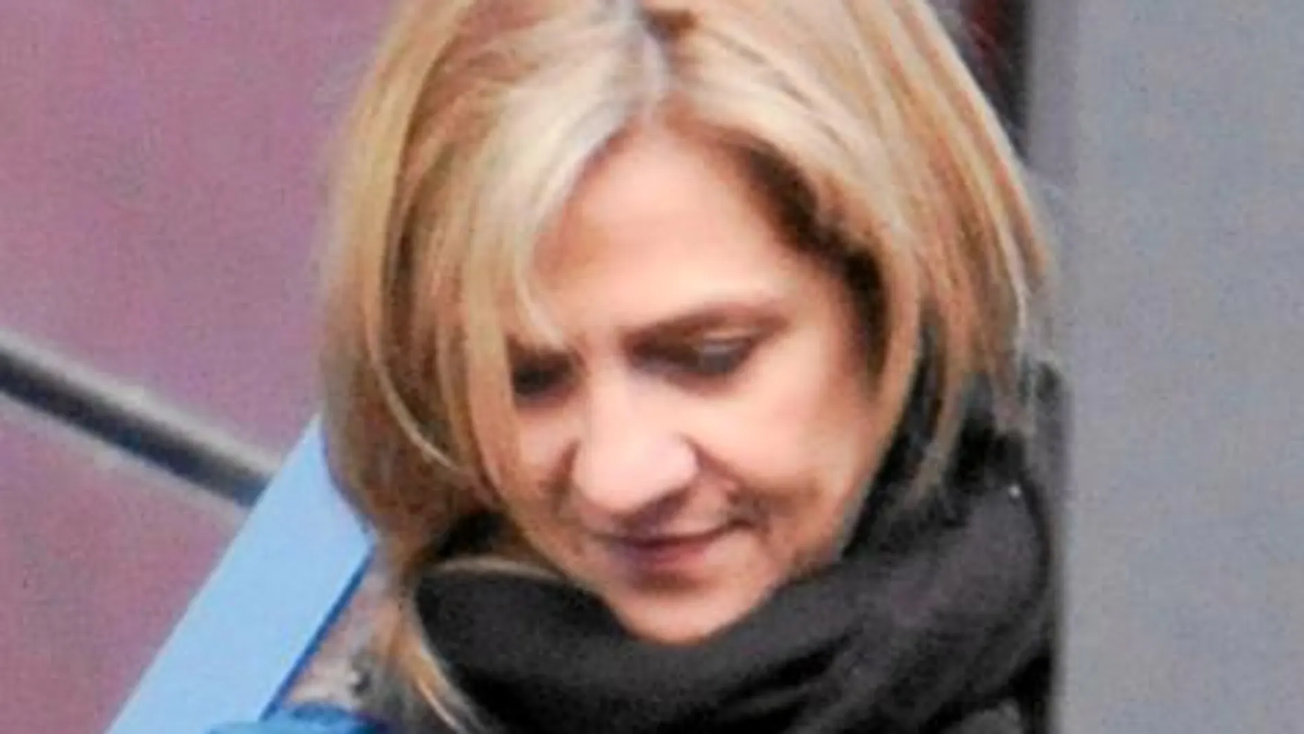 La Infanta Cristina está «preocupada» por la situación de su marido