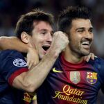 Messi celebra un gol con Villa