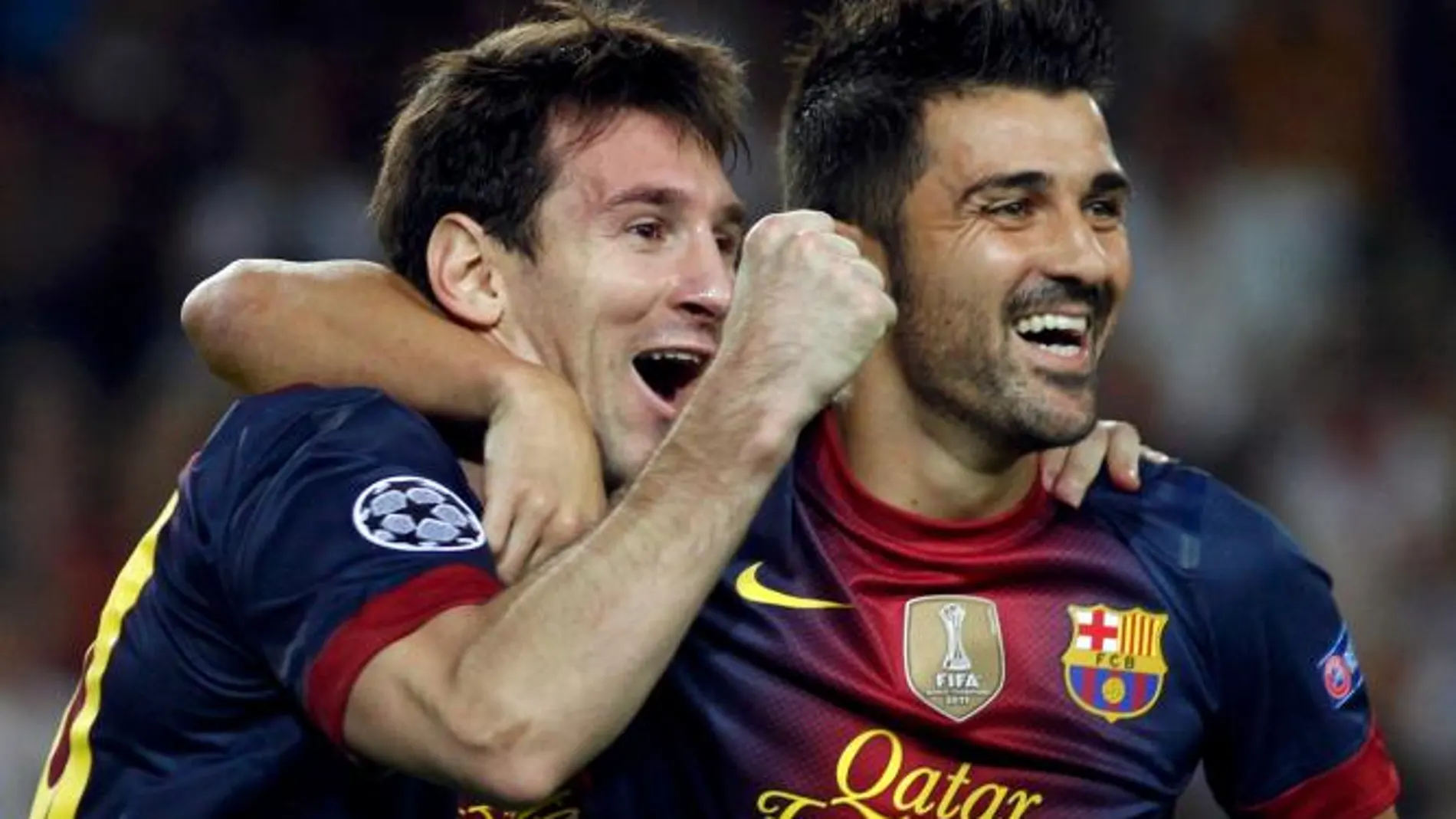 Messi celebra un gol con Villa
