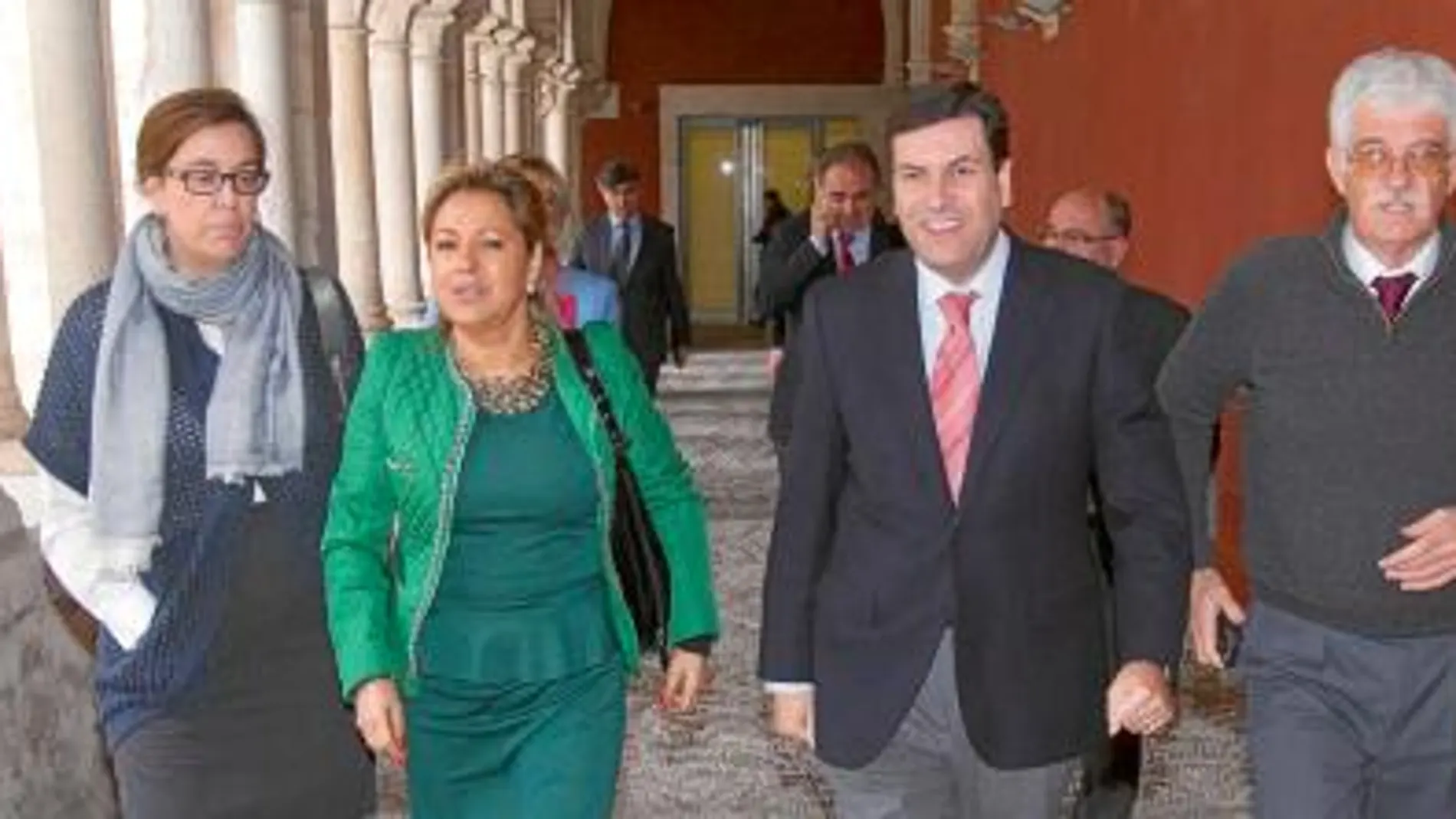 Rosa Valdeón y Carlos Fernández Carriedo, durante la reunión celebrada en Burgos