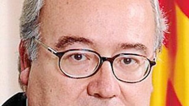Dimite el presidente del ICS investigado por malversación