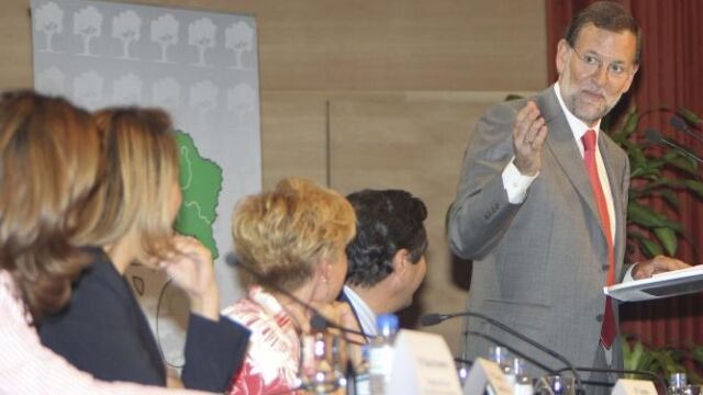 Rajoy cierra la lista de Madrid con varios críticos, personas afines y la exclusión de Arístegui