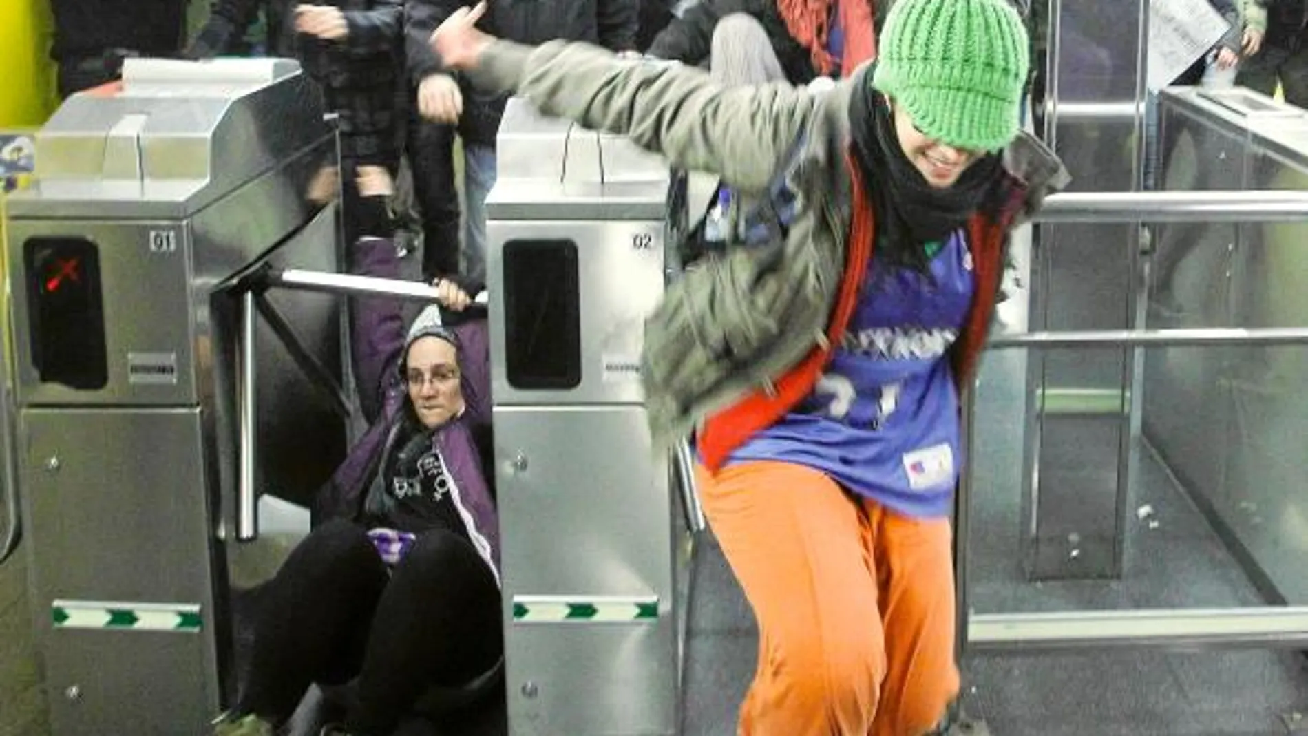 Cinco detenidos del «Yo No Pago» por colarse en el metro