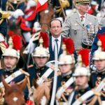 Hollande hace balance en su primer «14 de julio»