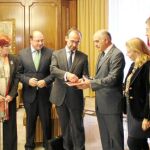Pujante, Retegui, Sánchez, Marín, Garre, Fernández-Delgado, Bernal y Ruiz, ayer durante la entrega de los presupuestos