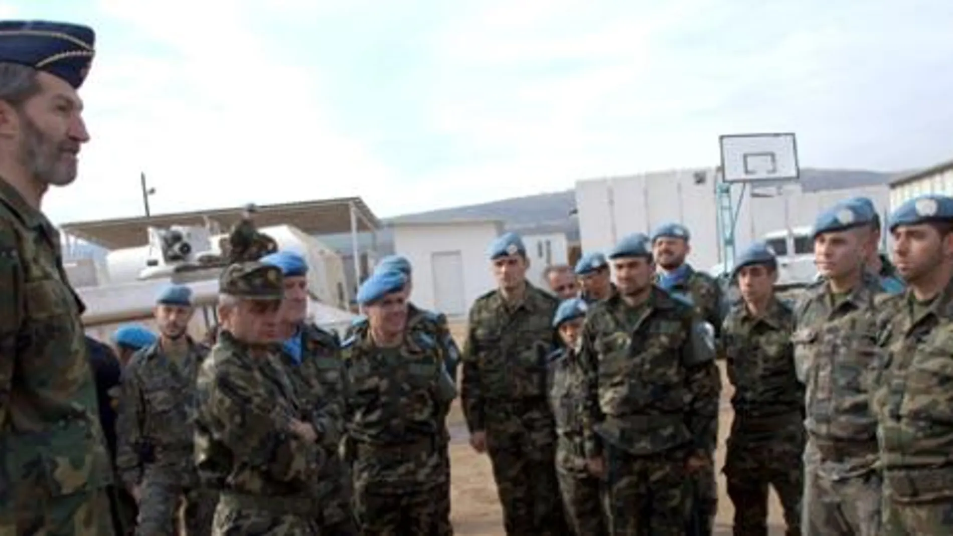 El JEMAD destaca la labor de las fuerzas desplegadas en el exterior durante su visita a las tropas españolas