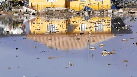 Algunas pedanía de Lorca y Puerto Lumbreras presentan un difícil acceso por el agua y el lodo