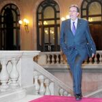 El conseller de Benestar i Familia, Josep Lluís Cleries, rectificó tras dos días de presiones de las entidades sociales