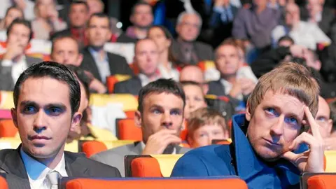 Alberto Contador y Bradley Wiggins, ayer en París