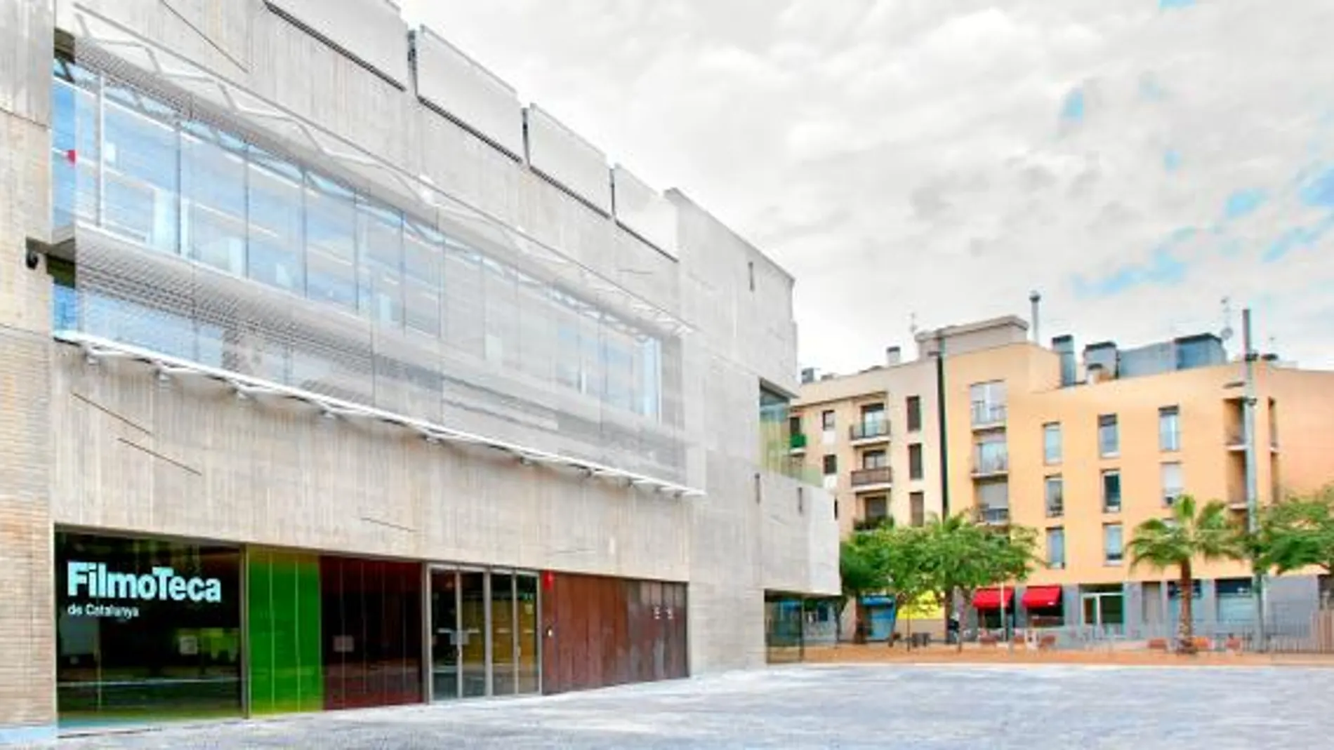 La Filmoteca aterriza en el corazón del Raval con seis años de retraso