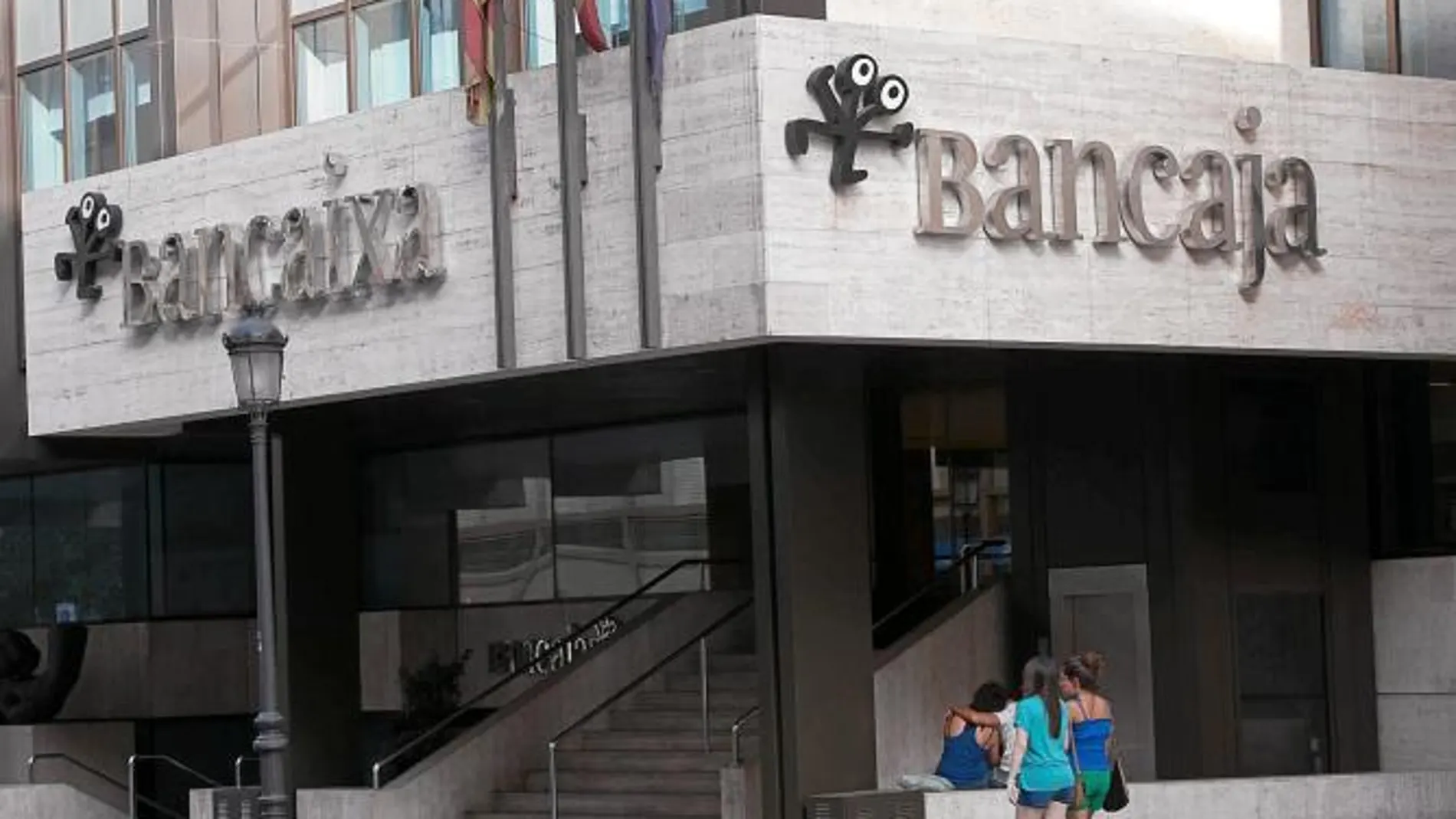 El informe contabiliza los recursos de los SIP dentro de las cajas de ahorro
