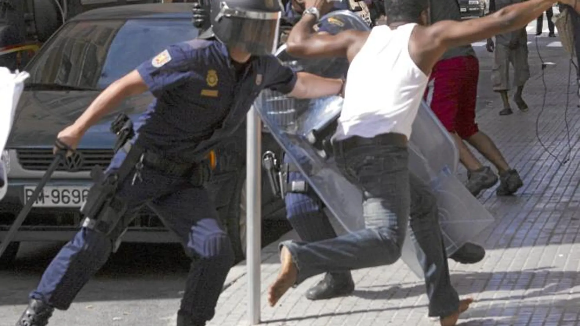 Los inmigrantes que cometen un segundo delito, en la actualidad, pueden escapar de la expulsión por tener un segundo proceso abierto