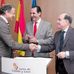 Frente común para aportar soluciones y crédito a las empresas de la Comunidad