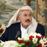 Saleh regresa a Yemen tras permanecer tres meses en Arabia Saudí