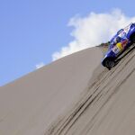 Sainz líder tras ganar etapa y Coma sigue imparable en el Dakar